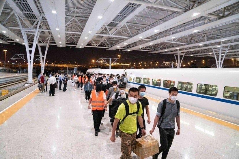 最新外匯交易平臺(tái)探索之旅，自然美景與內(nèi)心寧?kù)o的尋覓