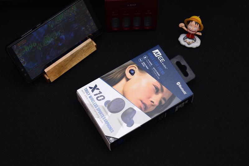 最新款藍(lán)牙耳機(jī)開箱,最新款藍(lán)牙耳機(jī)開箱，變化、自信與成就感的奇妙之旅