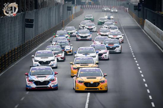 2024新澳門正版免費(fèi)資本車資料,最新碎析解釋說法_專屬版92.701