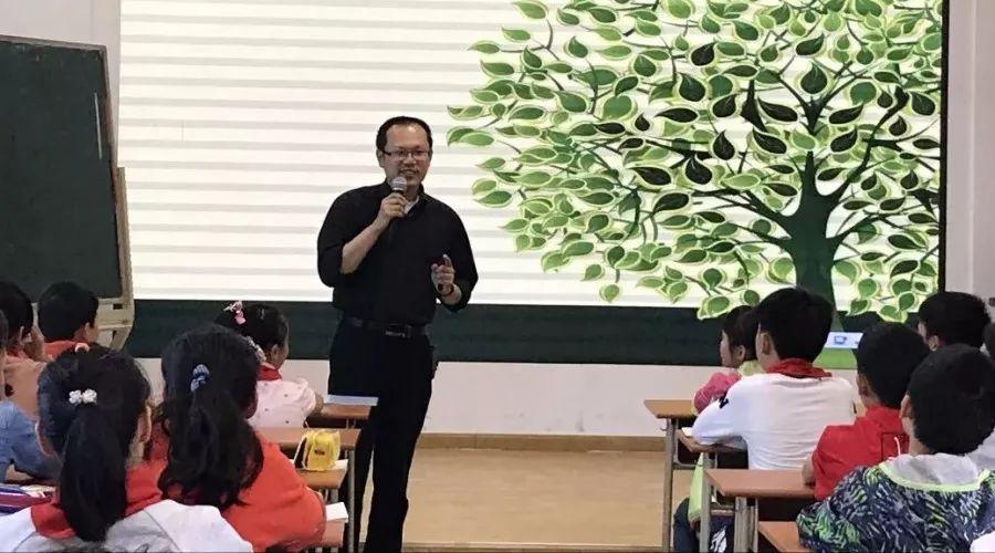 最新古詩幽默，日常趣事中的友情紐帶與詩意盎然的生活情趣
