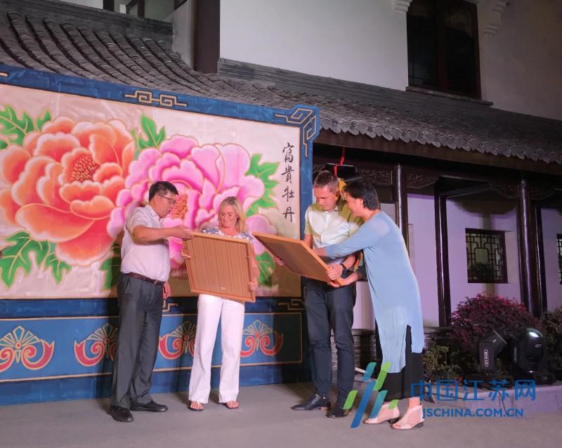 越劇演員范曉萍，傳統(tǒng)藝術(shù)的璀璨代表
