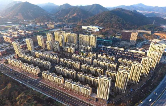 鹿山街道最新消息,鹿山街道最新消息，一場(chǎng)自然美景的探索之旅，尋找內(nèi)心的平和與寧?kù)o